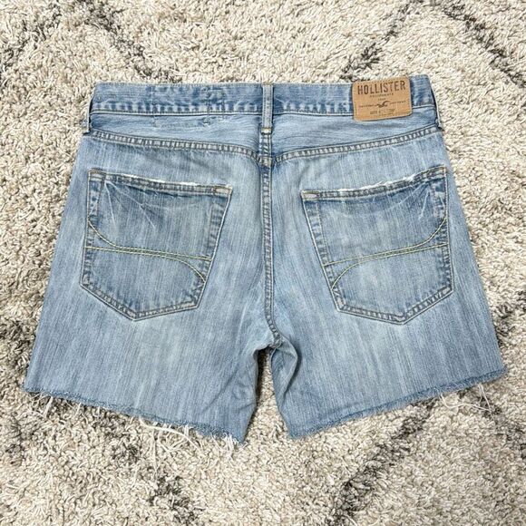 Hollister Men’s Cut Off Denim Shorts Size 32 - Picture 4 of 8